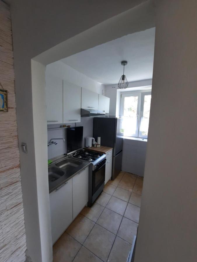Апартаменти Apartament Zorzy Przy Instytucie Kardiologii Anin Варшава Екстер'єр фото