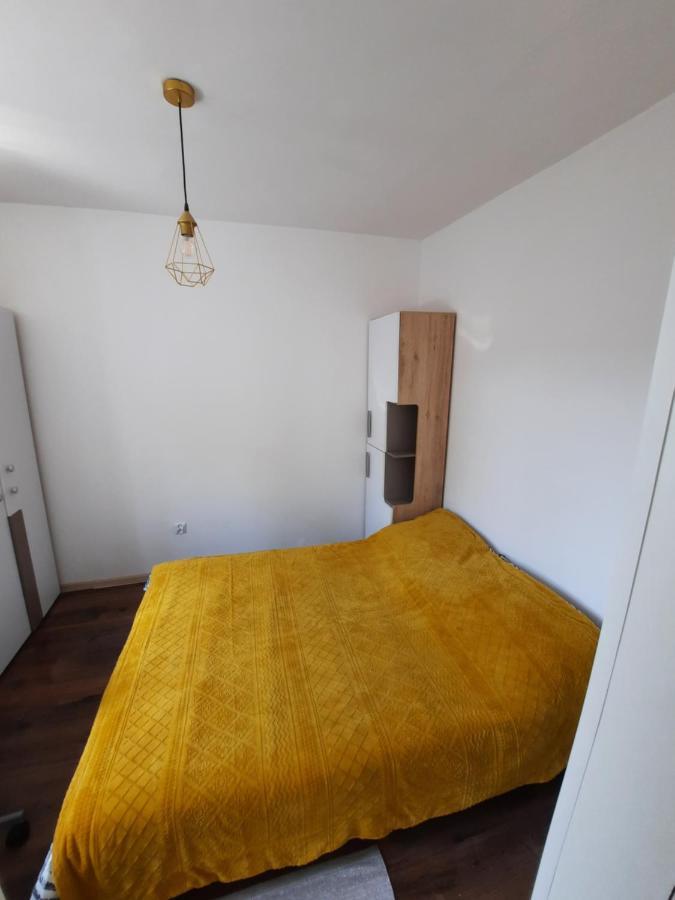 Апартаменти Apartament Zorzy Przy Instytucie Kardiologii Anin Варшава Екстер'єр фото