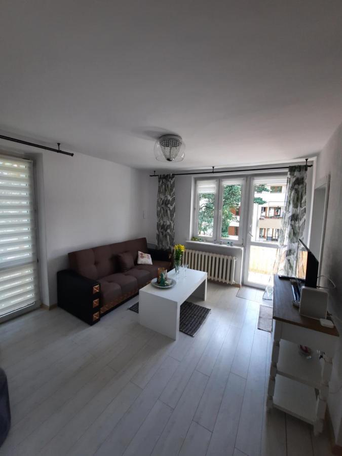 Апартаменти Apartament Zorzy Przy Instytucie Kardiologii Anin Варшава Екстер'єр фото