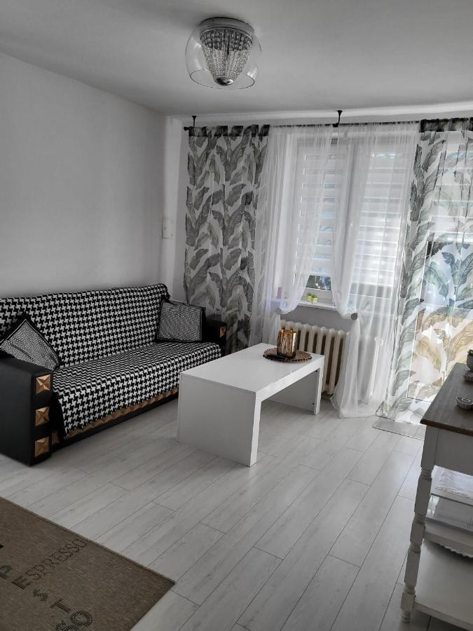 Апартаменти Apartament Zorzy Przy Instytucie Kardiologii Anin Варшава Екстер'єр фото